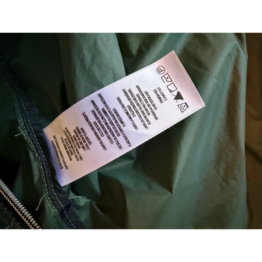 Calvin Klein Performance shiny green rain jacket size Medium - Picture 7 of 7